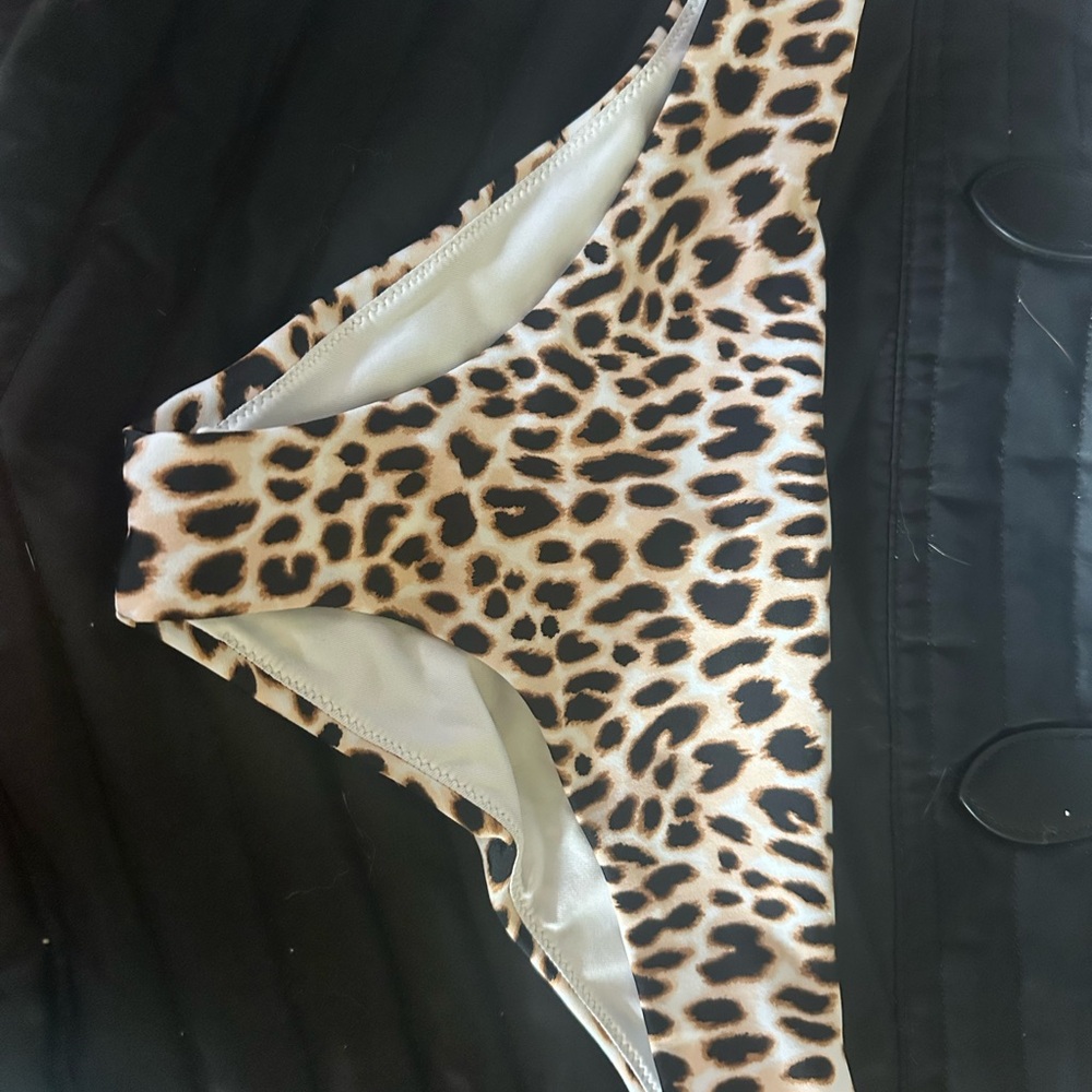 PINK Victoria's Secret Leopard Print Y2K Bikini Bottom